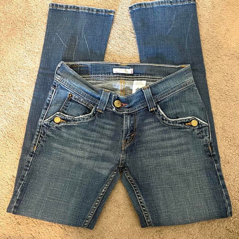 Y2K Levi’s Low Rise Bootcut Asymmetrical Waist Jeans - size 5